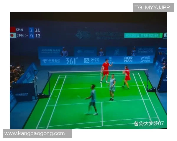 杭州羽毛球队荣登全国配合排行榜第二名展现出色团队实力 杭州羽毛球队荣登全国配合排行榜第二名展现出色团队实力