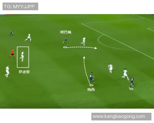 武汉足球队反击战术解析与成败经验分享