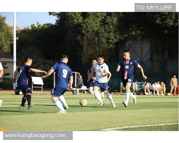 掌握足球8大技巧提升球技轻松玩转绿茵场的秘诀分享 掌握足球8大技巧提升球技轻松玩转绿茵场的秘诀分享